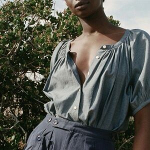 DOEN June Top in Parisian Chambray
